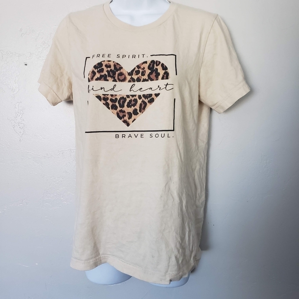 Bella Canvas Small Beige Short Sleeve T-shirt Leopard Heart Graphic Tee Shirt